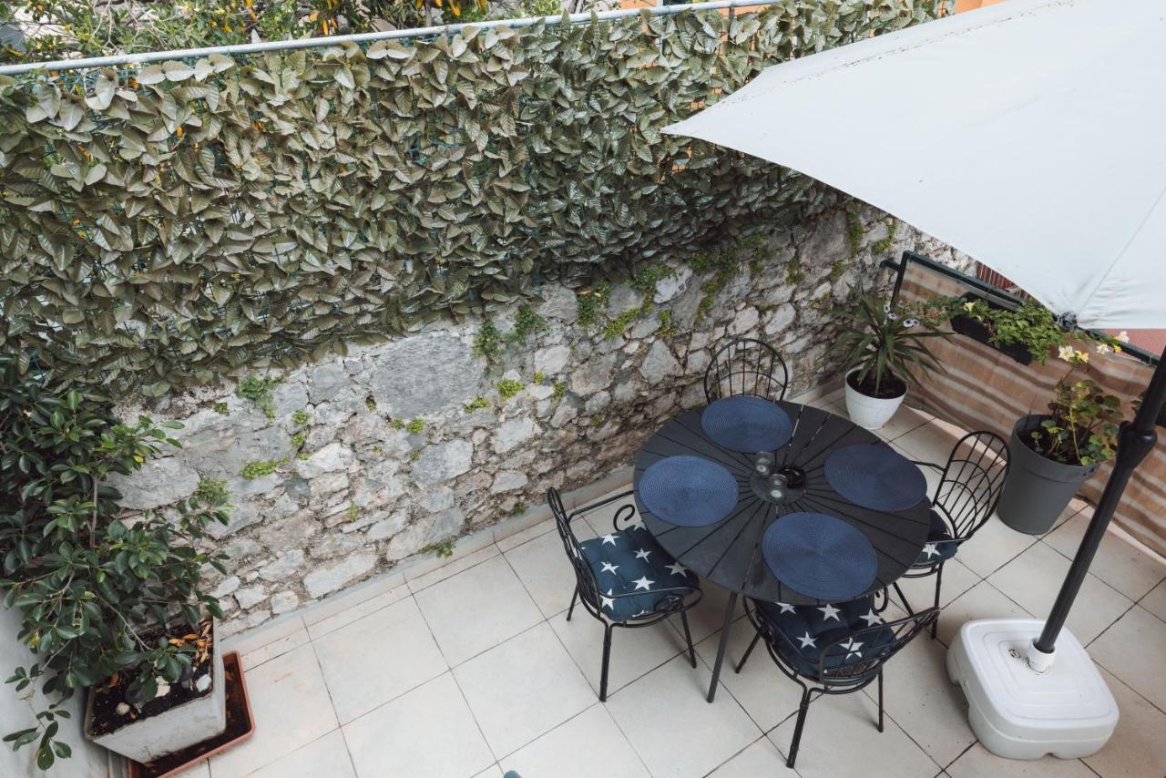 Guesthouse Rebecca Makarska Bagian luar foto