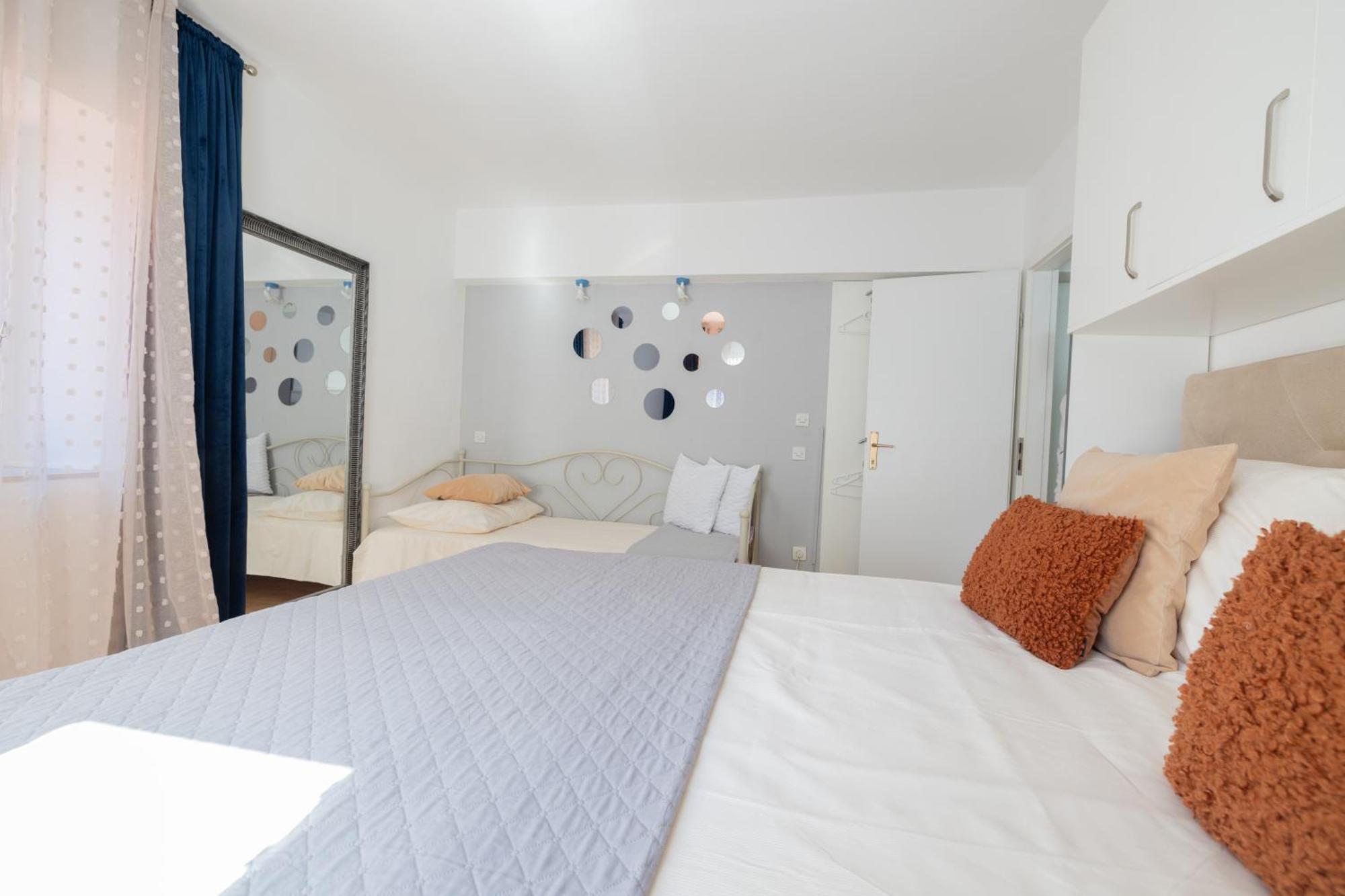 Guesthouse Rebecca Makarska Bagian luar foto